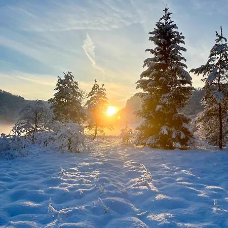 Thecrossing Hausen im Tal
