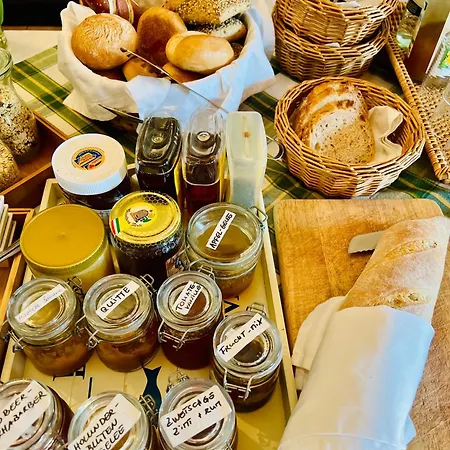 Thecrossing Hausen im Tal