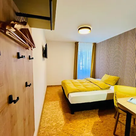 Thecrossing Bed & Breakfast Hausen im Tal